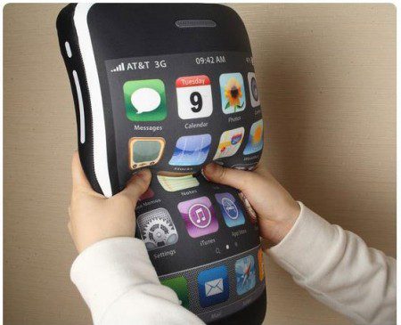 Iphone 3GS в форме подушки Iphone 3GS в форме подушки