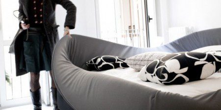 Кровать с защитной окружностью Кровать с защитной окружностью